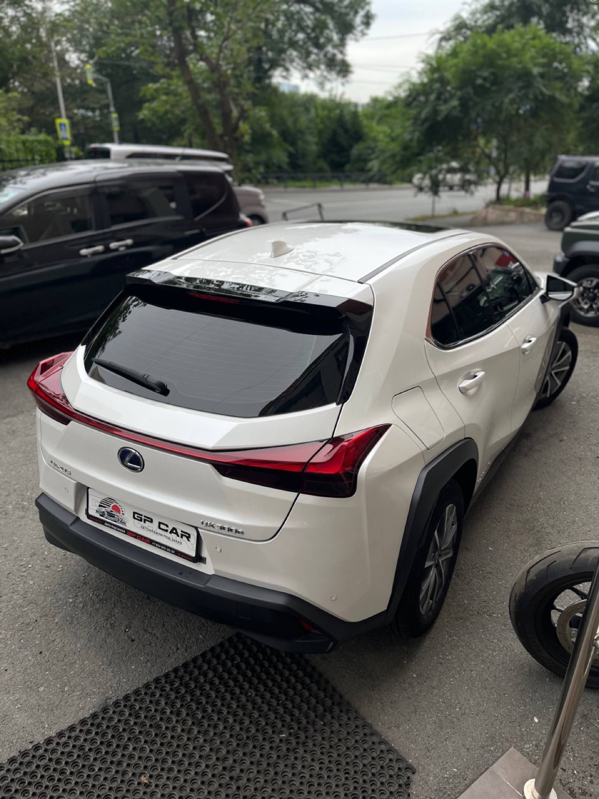 Lexus UX — фото 4
